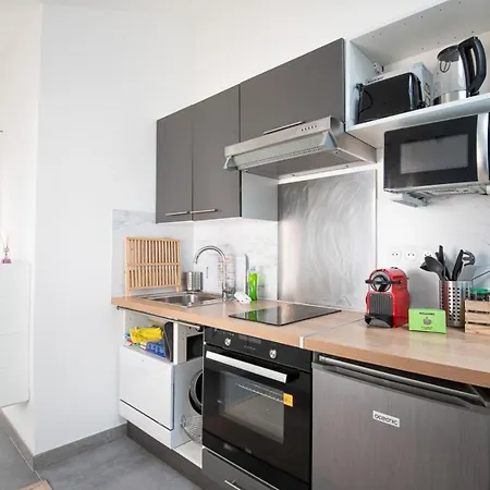 Independent And Comfortable - Near The Tram Apartamento