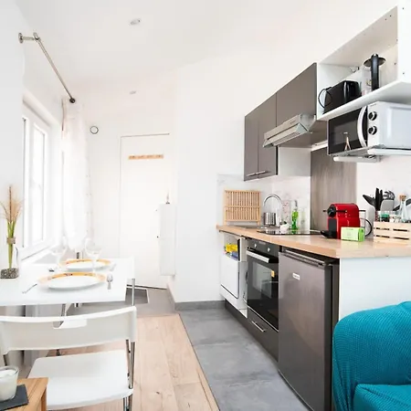 Independent And Comfortable - Near The Tram Lille