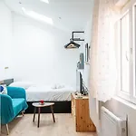 شقة Independent And Comfortable - Near The Tram